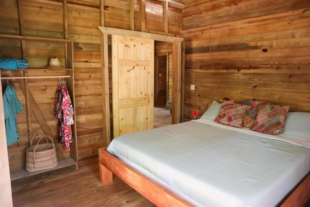 בוקס דל טורו Jungle Beach 2 Bedroom Cottage מראה חיצוני תמונה